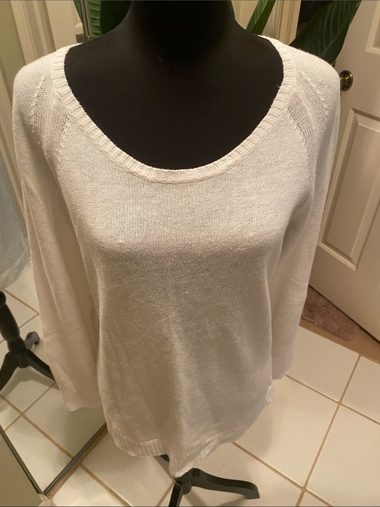 Merona Sweaters - Merona White Scoop Neck Lightweight Sweater